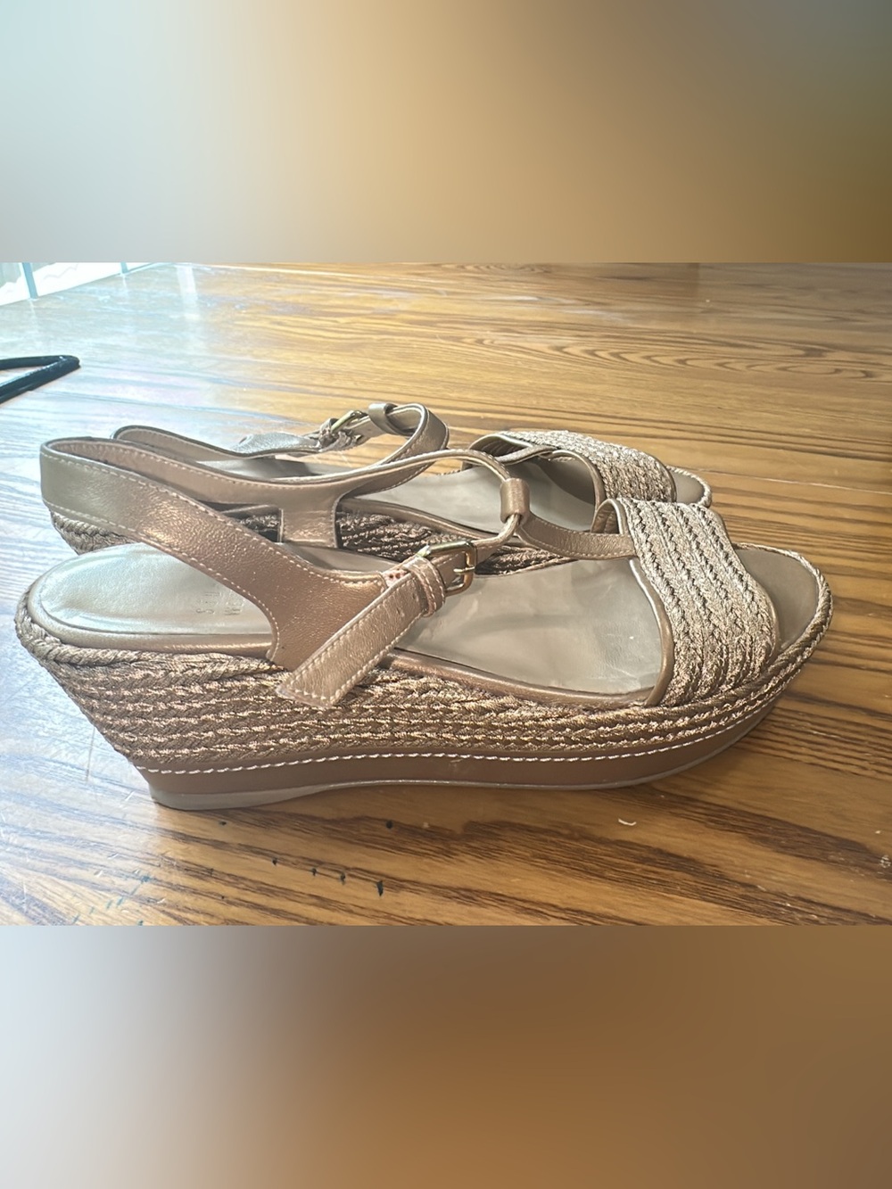 Stuart Weitzman Metallic Braided Platform Sandals - Gold (shoe21)